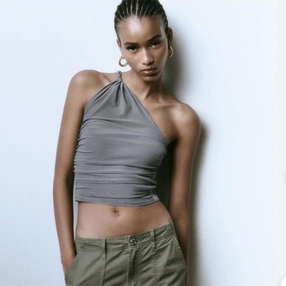 Zara Tops - Zara Crop Asymmetric top